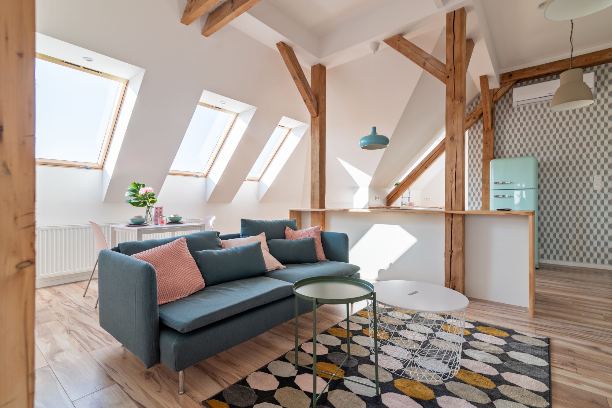 ADOBESTOCK_284731336 | STEFFEN et Fils Isolation et aménagement de combles en laine de verre ou projeté haute densité près de Haguenau et Strasbourg Strasbourg 1